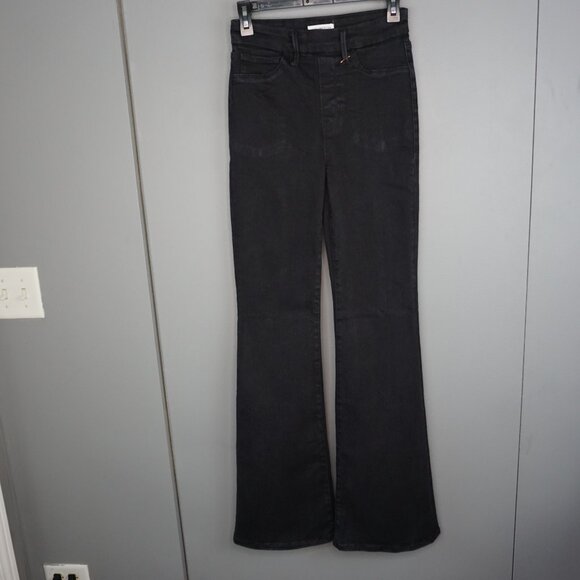 New Good American Power Stretch Pull-On Flare Jeans in Black001 size 2/26 - Picture 3 of 15
